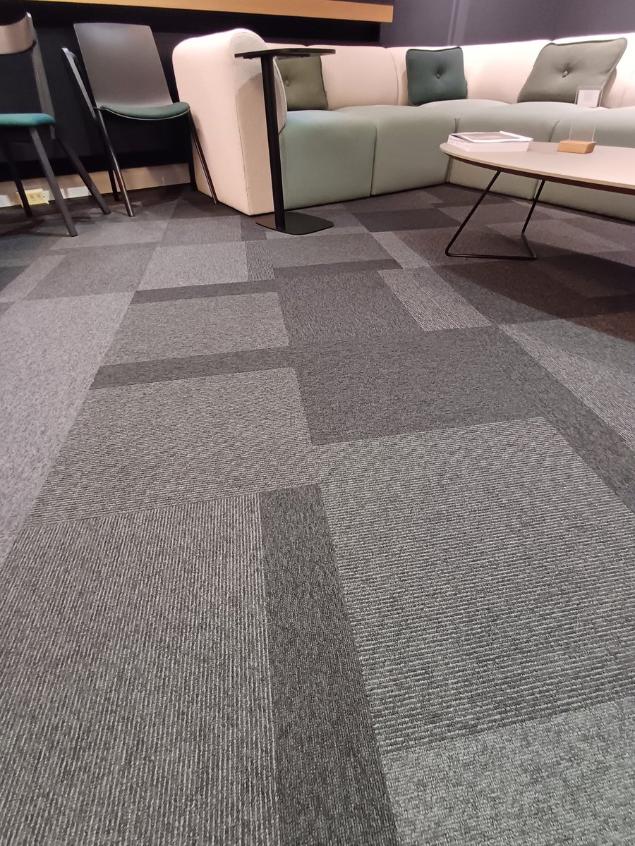 ParagonCarpets's tweet image. Create a truly unique space with Total Contrast! 
Four distinct designs allow for endless random lay patterns. Plus, they're made in the UK with 100% recycled nylon yarn. Make your statement, sustainably!

Order samples: ow.ly/mYES50Wmh4n

#TotalContrast #ParagonCarpetTiles