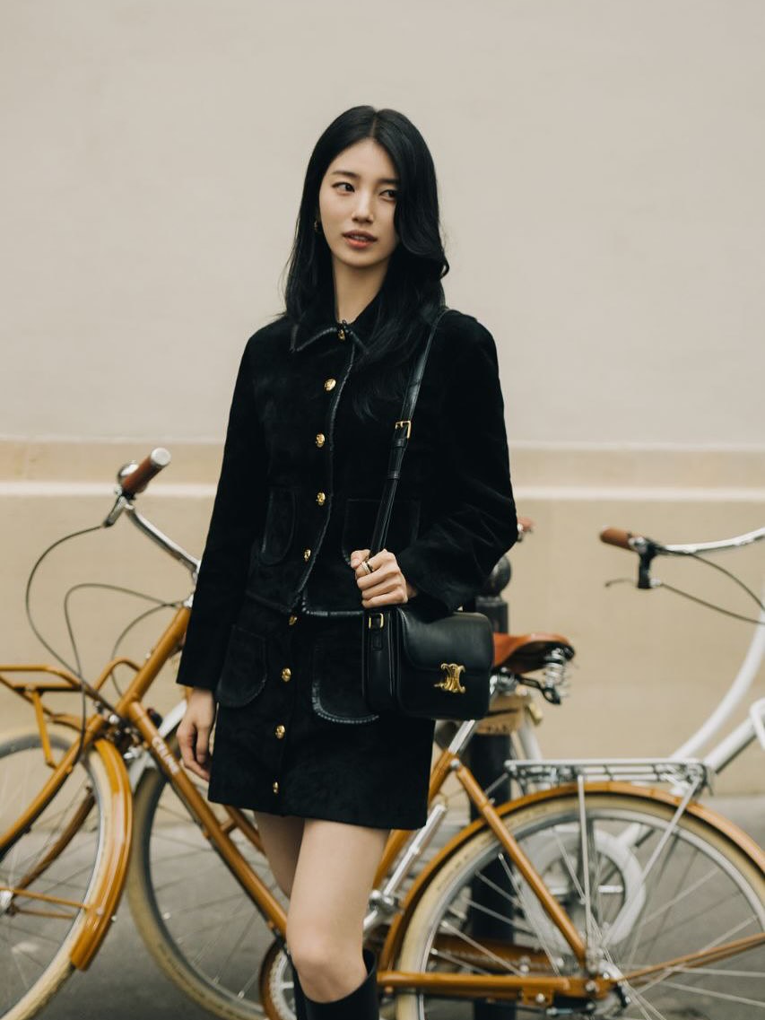 Un moment qui brille sous la pluie ☔️ @.celine #MICHAELRIDER