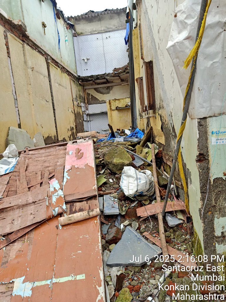 Publicseva29 (@publicseva29) on Twitter photo Please clean this yeriy at Jacu Club pilu ki chawal opposite yatri hotal, Santacruz East Mumbai 55 <a href="/mybmcInfra/">mybmcInfra</a> <a href="/mybmc/">माझी Mumbai, आपली BMC</a> <a href="/mybmcWardHE/">Ward HE BMC</a> <a href="/Petition_Group/">PetitionGroup</a> <a href="/abpmajhatv/">ABP माझा</a> <a href="/BankiMistry/">Bankim Mistry, Chakala, Andheri, Mumbai, INDIA</a> <a href="/TMS190/">VOK</a> <a href="/padale_abhijeet/">Abhijeet Padale</a> <a href="/MMRDAOfficial/">MMRDA</a> <a href="/MhadaMitra/">MHADA</a> <a href="/CMOMaharashtra/">CMO Maharashtra</a> <a href="/CPMumbaiPolice/">Commissioner of Police, Greater Mumbai</a> <a href="/mybmcSWM/">BMC SWM</a> Please clean this yeriy at Jacu Club pilu ki chawal opposite yatri hotal, Santacruz East Mumbai 55 <a href="/mybmcInfra/">mybmcInfra</a> <a href="/mybmc/">माझी Mumbai, आपली BMC</a> <a href="/mybmcWardHE/">Ward HE BMC</a> <a href="/Petition_Group/">PetitionGroup</a> <a href="/abpmajhatv/">ABP माझा</a> <a href="/BankiMistry/">Bankim Mistry, Chakala, Andheri, Mumbai, INDIA</a> <a href="/TMS190/">VOK</a> <a href="/padale_abhijeet/">Abhijeet Padale</a> <a href="/MMRDAOfficial/">MMRDA</a> <a href="/MhadaMitra/">MHADA</a> <a href="/CMOMaharashtra/">CMO Maharashtra</a> <a href="/CPMumbaiPolice/">Commissioner of Police, Greater Mumbai</a> <a href="/mybmcSWM/">BMC SWM</a>