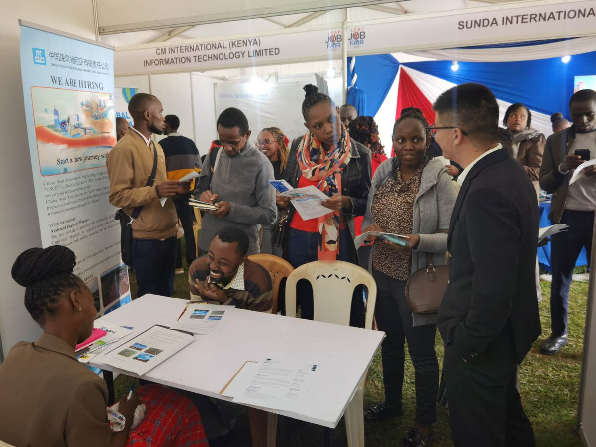 Delighted to join the LEAP Job Fair in #Nairobi today! Over 60 Chinese and Kenyan companies are offering 1,700+ job opportunities to young talents of Kenyan. This fair is a concrete step in implementing the consensus on building a #China-#Kenya community with a shared future in