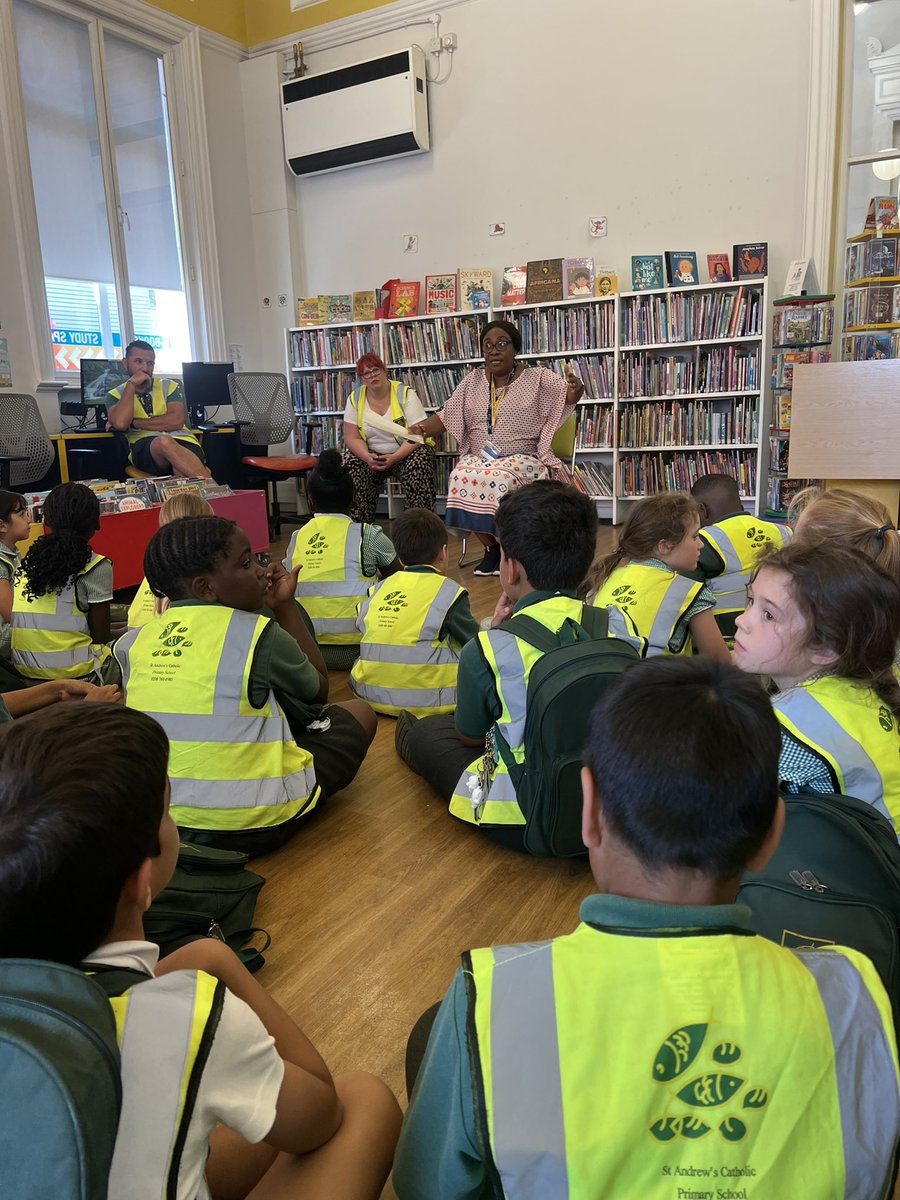 StAndrewsSW16's tweet image. 3Y enjoyed getting stuck into a book on our trip to Streatham Library yesterday ! Thank you to the amazing librarian who helped us take books out, explained how the library organises the books and even read us a story! We’ll be back during the summer holidays 🤗📚