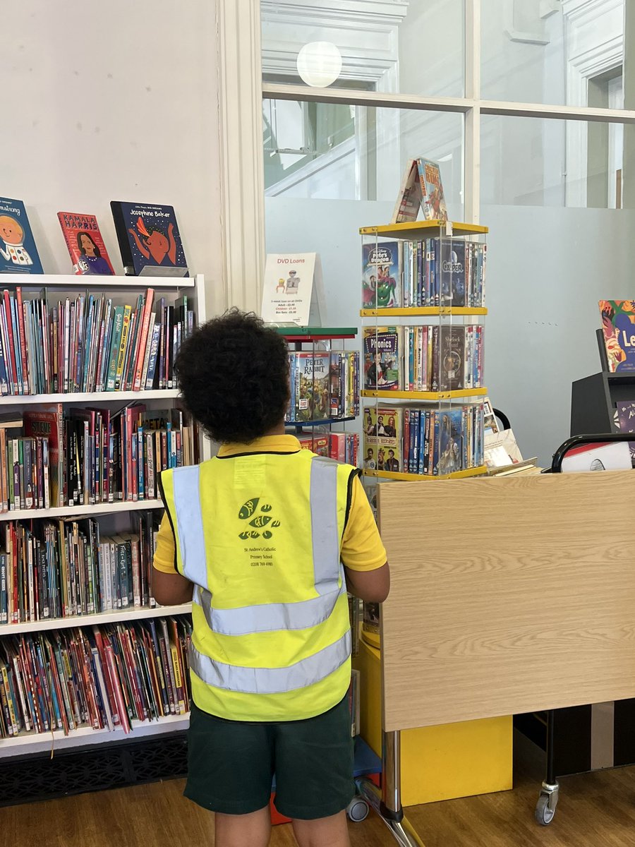 StAndrewsSW16's tweet image. 3Y enjoyed getting stuck into a book on our trip to Streatham Library yesterday ! Thank you to the amazing librarian who helped us take books out, explained how the library organises the books and even read us a story! We’ll be back during the summer holidays 🤗📚