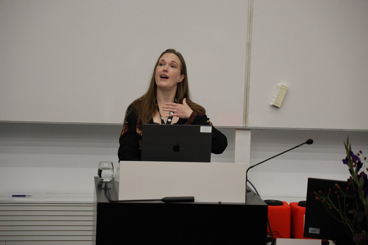 isgs2025's tweet image. An inspiring start to #ISGS2025 with Erica Cartmill’s keynote on embodied perspectives on the origins of human language