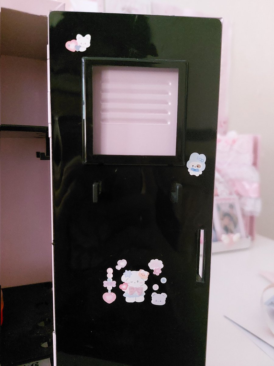 kimtaekhiwtie's tweet image. 𓊆 ส่งต่อ 𓊇

🍧 Mini Locker สีม่วง * ประตูปิดไม่สนิท ไม่มีกล่อง ติดสตกไป *
🎀 200 free shipping

#minilocker #มินิล็อกเกอร์ #ล็อกเกอร์  #ตลาดนัดsanrio #พรีออเดอร์จีน #ของแต่งโต๊ะ