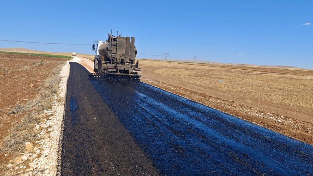ŞANLIURFA GENELİNDE KIRSAL YOLLARDA YOĞUN MESAİ🚧

Şanlıurfa Büyükşehir Belediyemiz, il genelindeki kırsal mahallelerde yol bakım, onarım ve yenileme çalışmalarını aralıksız sürdürüyor.

🔹 Akçakale Nimet Işıldak güzergahında yol bakım-onarım çalışmalarına start verildi.
🔹