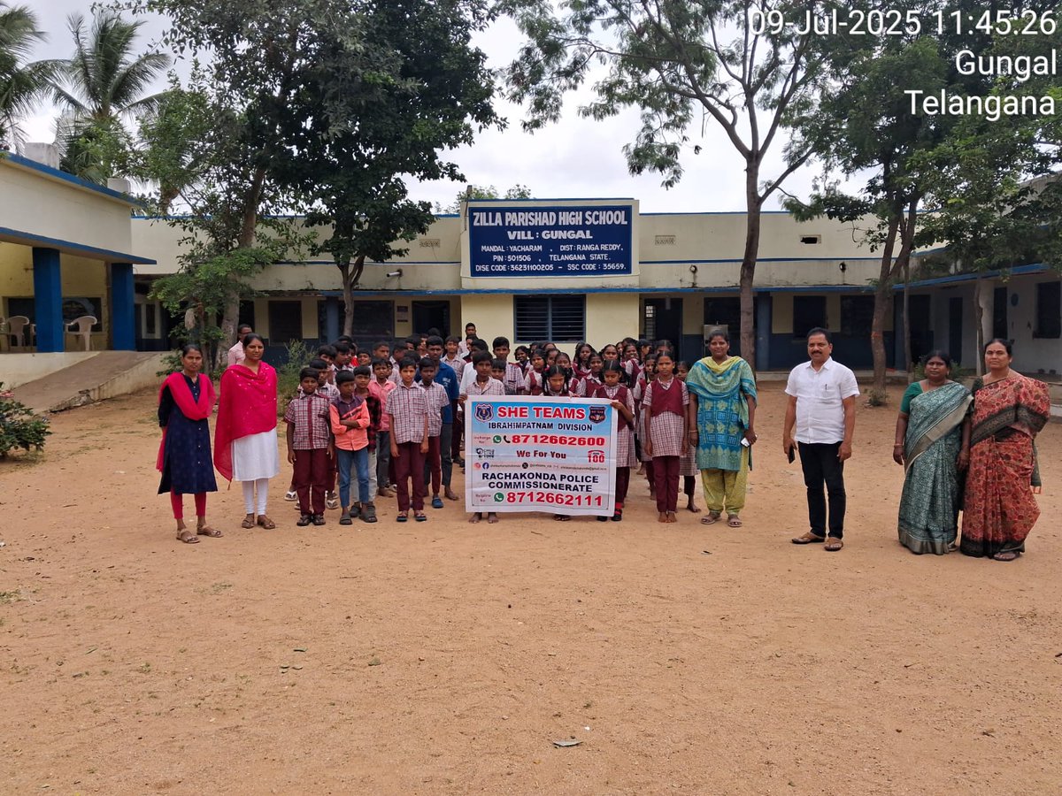 MalkajgiriCop's tweet image. ✨👮‍♀️She Teams Rachakonda: Creating Awareness, Ensuring Safety! 🚔 

📖Empowering young minds with knowledge through awareness sessions on: 

🔐Cyber Crimes &amp;amp; Loan App Frauds – Think smart, stay safe. 
👦Child Safety – Teaching kids to identify #GoodTouch vs. #BadTouch. 
💡Gender