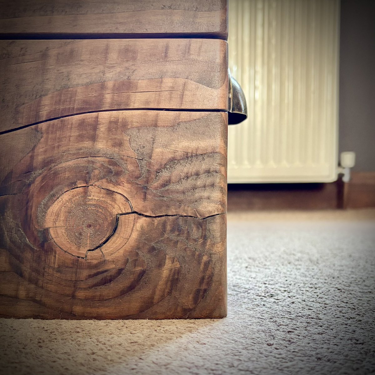 NEW PRODUCT: Stoke Pottery Saggar Seats only £20. 

A small portable item for visitors to use when you need an additional seat in the home or garden. 

#StokeonTrent #Pottery #recycling #circulareconomy #climateaction #SocEnt  #Stoke100 

♻️thestoke2000.co.uk/shop/stoke-pot…