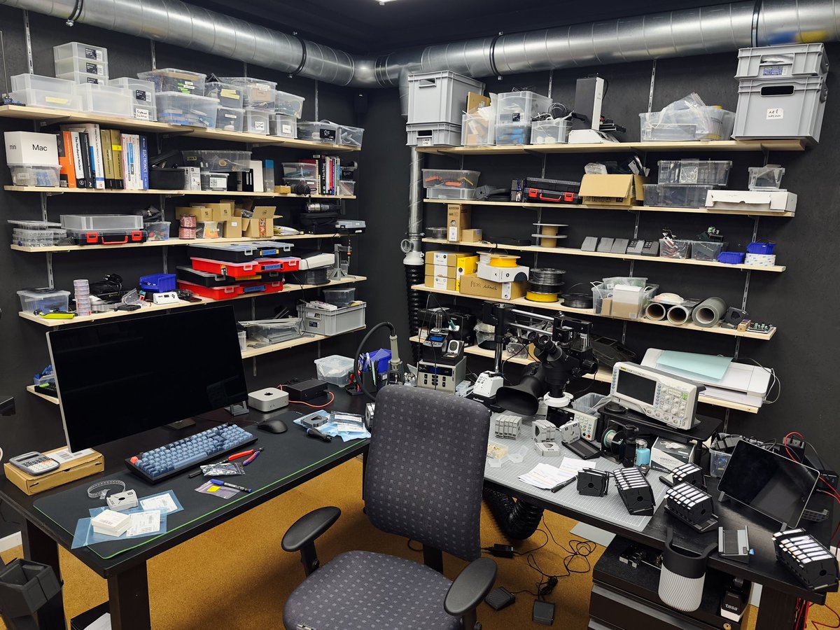 robin7331's tweet image. I‘m living the absolute dream with this workshop. I get very happy every single day I come in here for work. 🤩