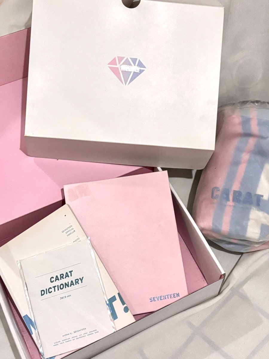 wts 🇵🇭 lfb

💎 ₱350 - wonwoo your choice pc
💎 ₱600 - 4th gen carat kit (outbox, towel, pb, carat dictionary, pc binder, ice tray)

– onhand &amp; preloved
– payo only !

📍MNL
mop: gcash / bdo bank transfer
mod: ggx

dm to avail 🎀

🏷️ seventeen svt sale merch carat pc photocard