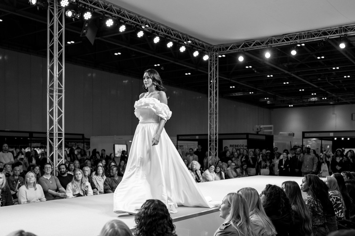 💍 Getting married? Don’t miss The National Wedding Show this Oct!
📍 Birmingham (4–5), London (18–19), Manchester (25–26)
👗 Catwalks, WedTalks, VIP Lounge, live music &amp; more!
🎟️ Save with code UKB25 → ukbride.co.uk/national-weddi…
#WeddingShow