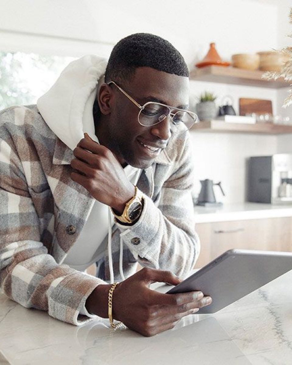 متجر eyewa متجر متخصص في النظارات والعدسات الطبيه بأسعار معقوله وجوده عاليه !!
يوجد كود خصم ADM24 

التخفيض 20% للشراء من الموقع الإلكتروني 
التخفيض 10% للشراء من الفروع 

توجد عروض وتخفيضات الصيف #عروض_الصيف #eyewa
linkaraby.com/scripts/2xch8l…