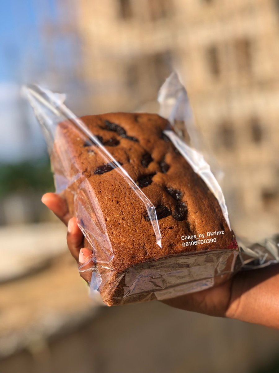 Naked cake loaf
No frosting
 No fuss

For those who love their cake honest &amp; wholesome🫶