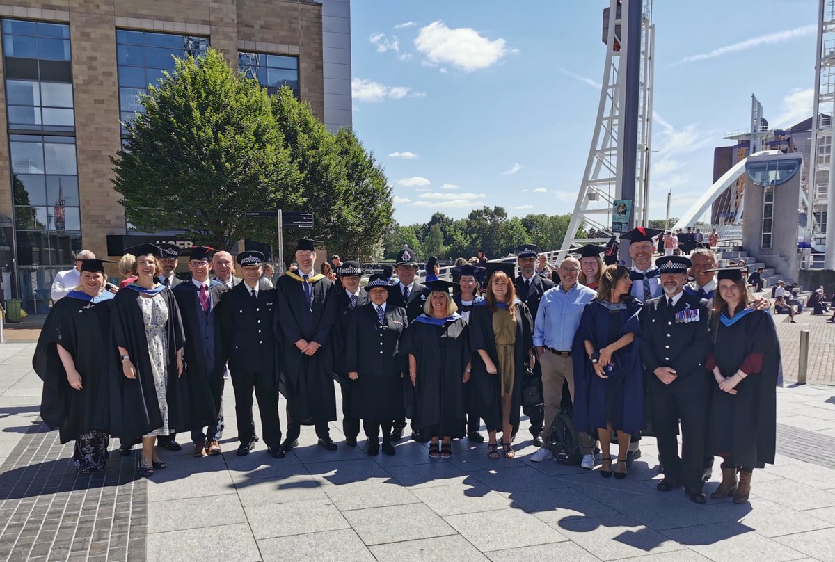 Huge congratulations to all our policing graduates! It was a beautiful day at The Lowry yesterday and the policing team really enjoyed celebrating with you 🎉
#ppd #pcda