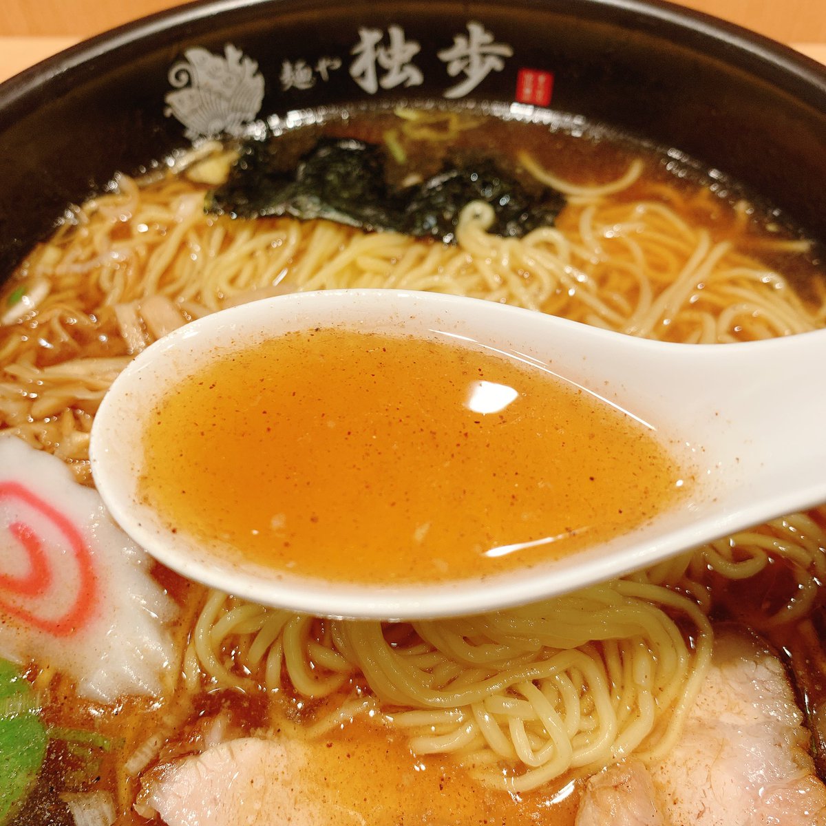 結構油も効いていて熱々加減が続くのも心地よく、完食後には汗だく。たっぷりの量と合わせてスポーツのような一杯だった。