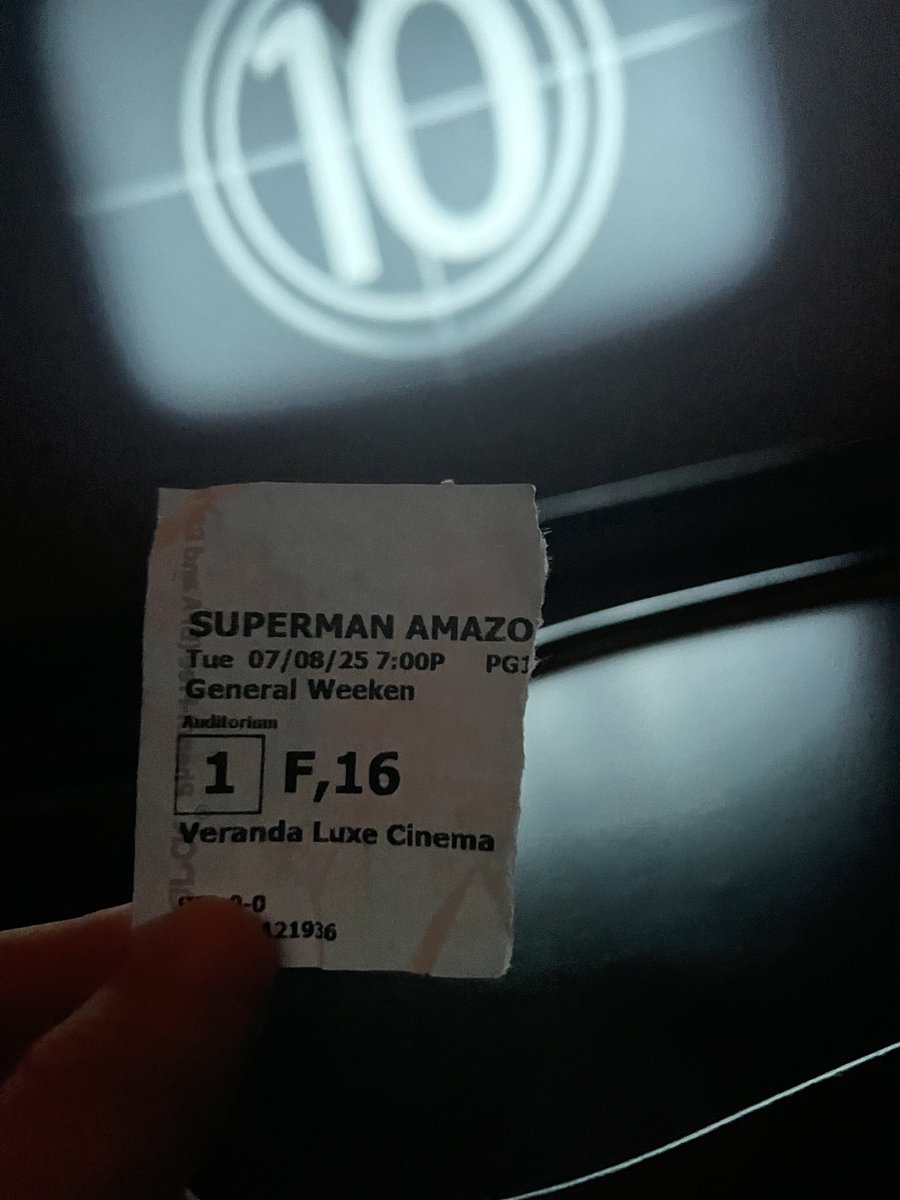 Zachrdoodle's tweet image. It’s that good. I love believing in humanity!! #Superman #GunnsBlazing