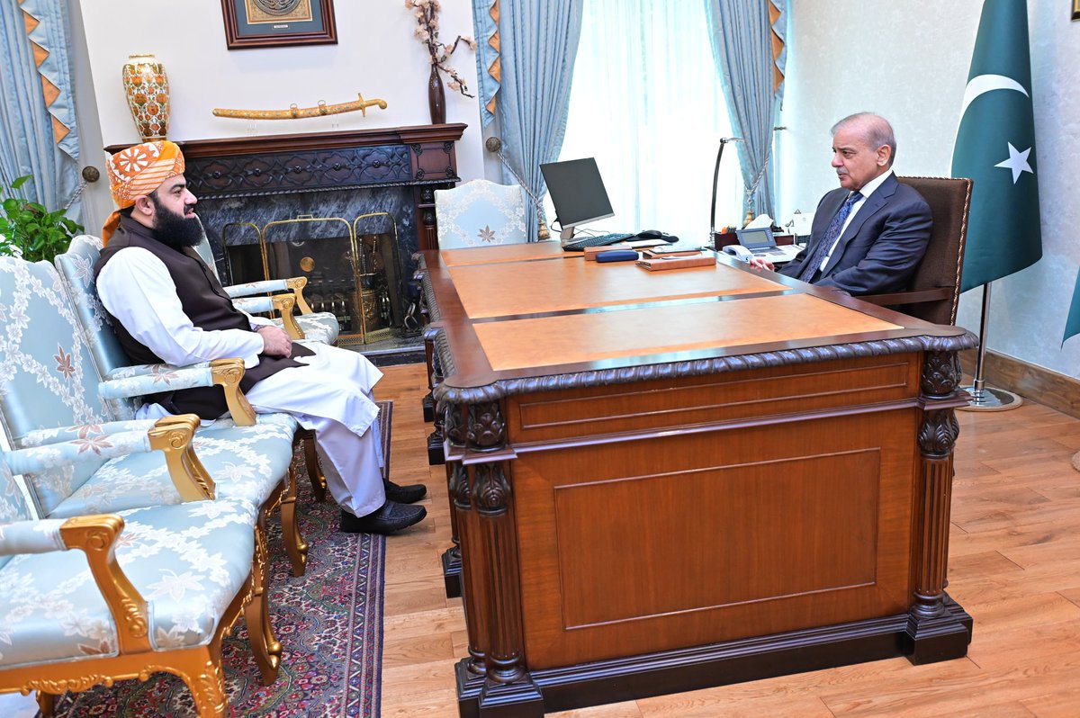 Former Federal Minister Maulana Asad Mehmood called on Prime Minister Muhammad Shehbaz Sharif in Islamabad on 9 July 2025.