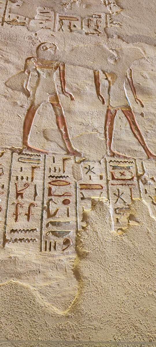 📍 Egypt Luxor 🇪🇬✈️

 معبد الكرنك ١ 
حتشبسوت ٢ 
وادي الملوك ٣