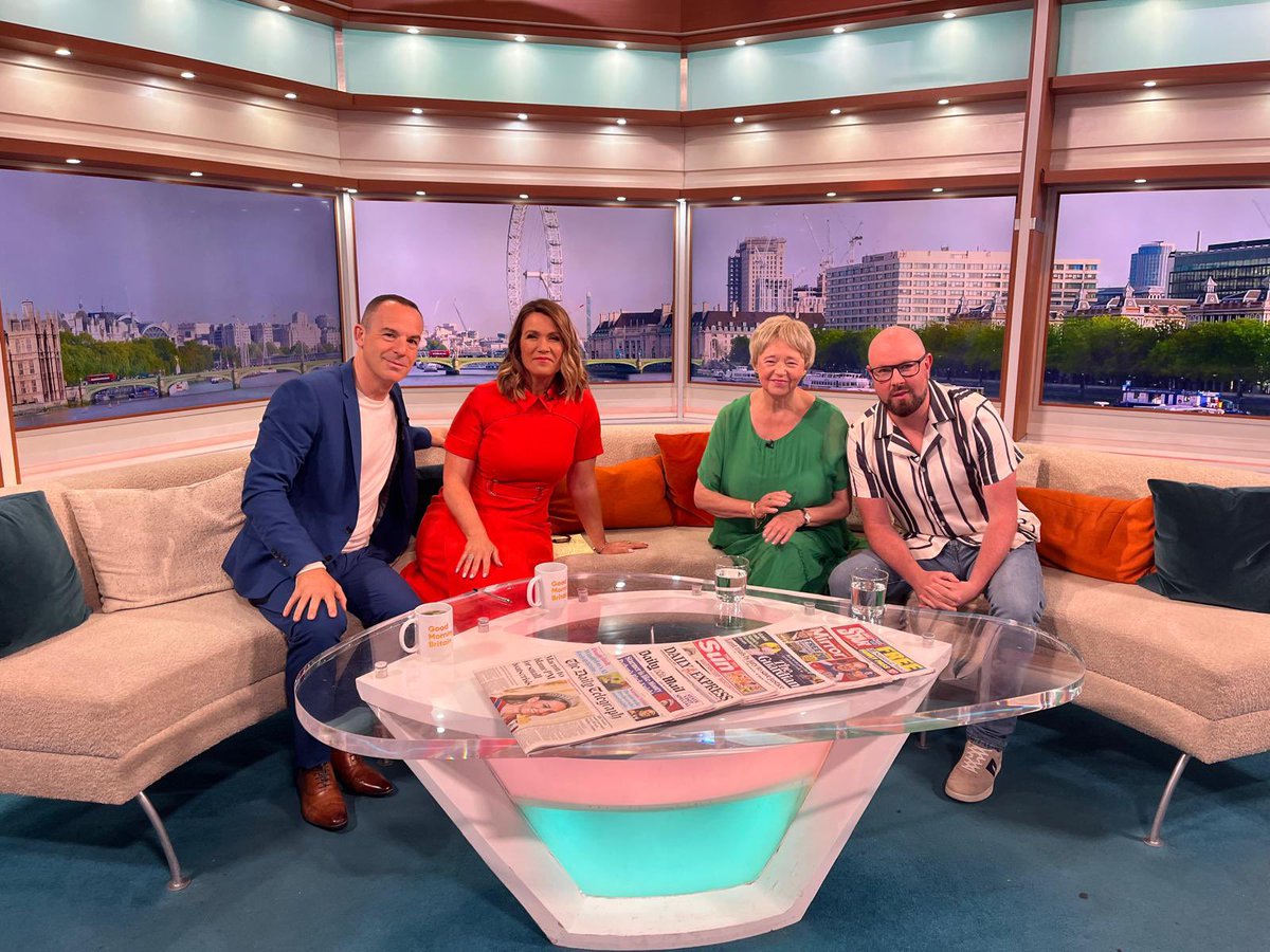 MrTomMcDermott's tweet image. Enjoyable morning with @MartinSLewis and @susannareid100 on @GMB. Thank you for looking after us. #AnswersForClaudia