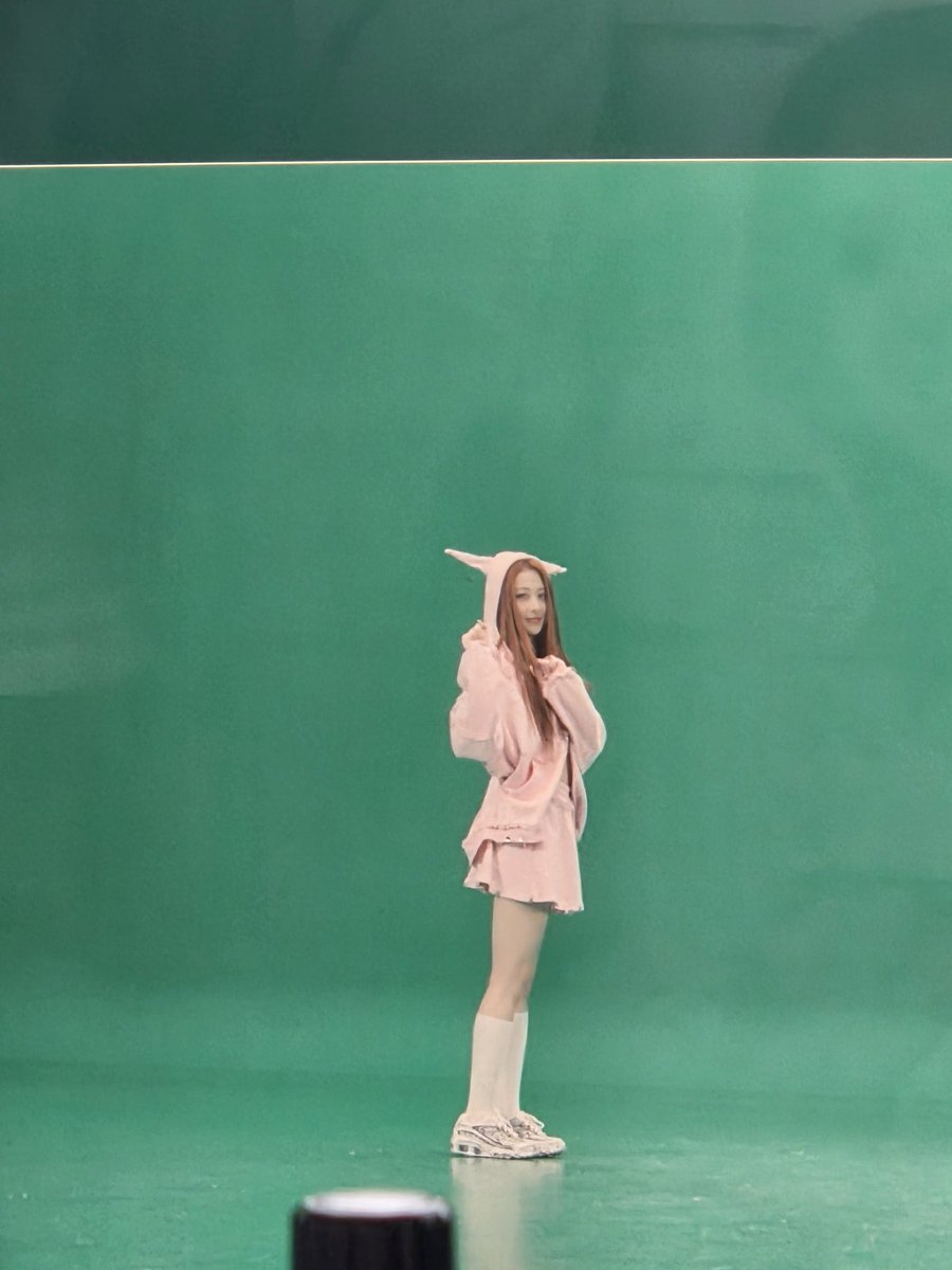 Kawaii😘

#르세라핌 #허윤진 #홍은채