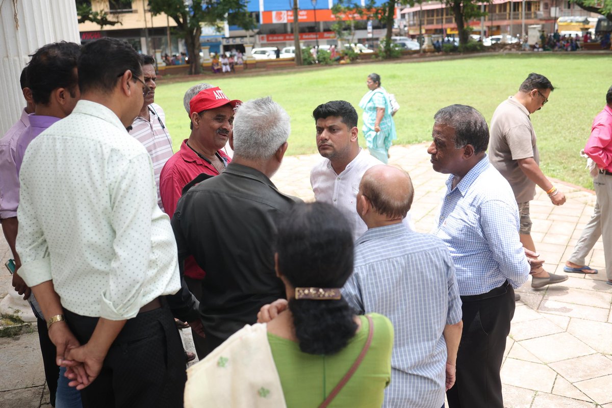 amitspatkar's tweet image. I strongly extend my support to the nationwide protest by AITUC at Azad Maidan. The @BJP4India Govt continues to ignore the voices of workers—no job security, poor wages, and growing exploitation.

In Goa too, the working class has been treated with utter injustice—contract…