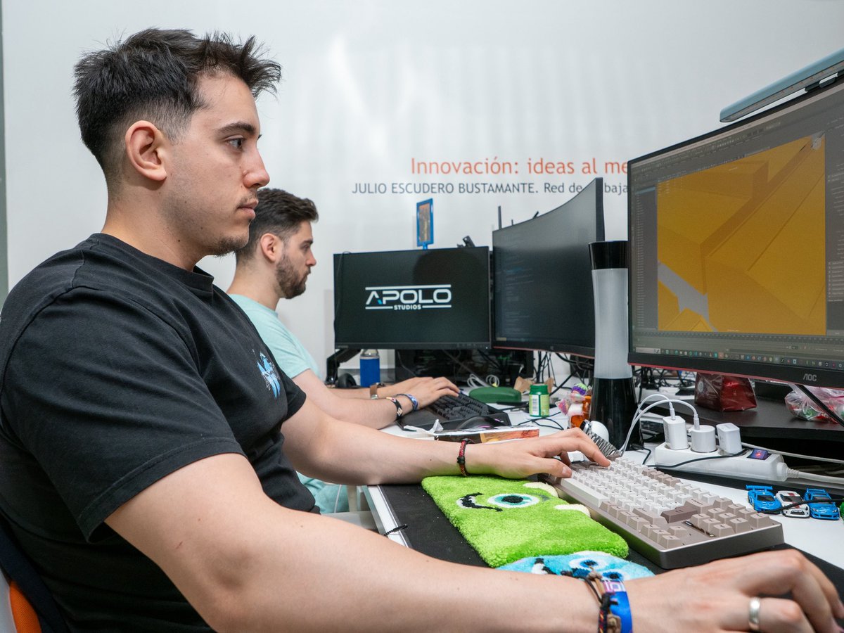 Ideva (@ideva_agencia) on Twitter photo Apolo Studio: creatividad 3D y tecnología inmersiva desde el coworking de IdeVa
<a href="/CreativoApolo/">Apolo Estudio Creativo</a> es uno de los talentos de nuestro #CoworkingIdeVa: animación 3D, realidad virtual y ahora… ¡videojuegos! 🎮🚀
Descubre más en nuestro blog👇
🔗 ideva.es/coworking-lanz… Apolo Studio: creatividad 3D y tecnología inmersiva desde el coworking de IdeVa
<a href="/CreativoApolo/">Apolo Estudio Creativo</a> es uno de los talentos de nuestro #CoworkingIdeVa: animación 3D, realidad virtual y ahora… ¡videojuegos! 🎮🚀
Descubre más en nuestro blog👇
🔗 ideva.es/coworking-lanz…