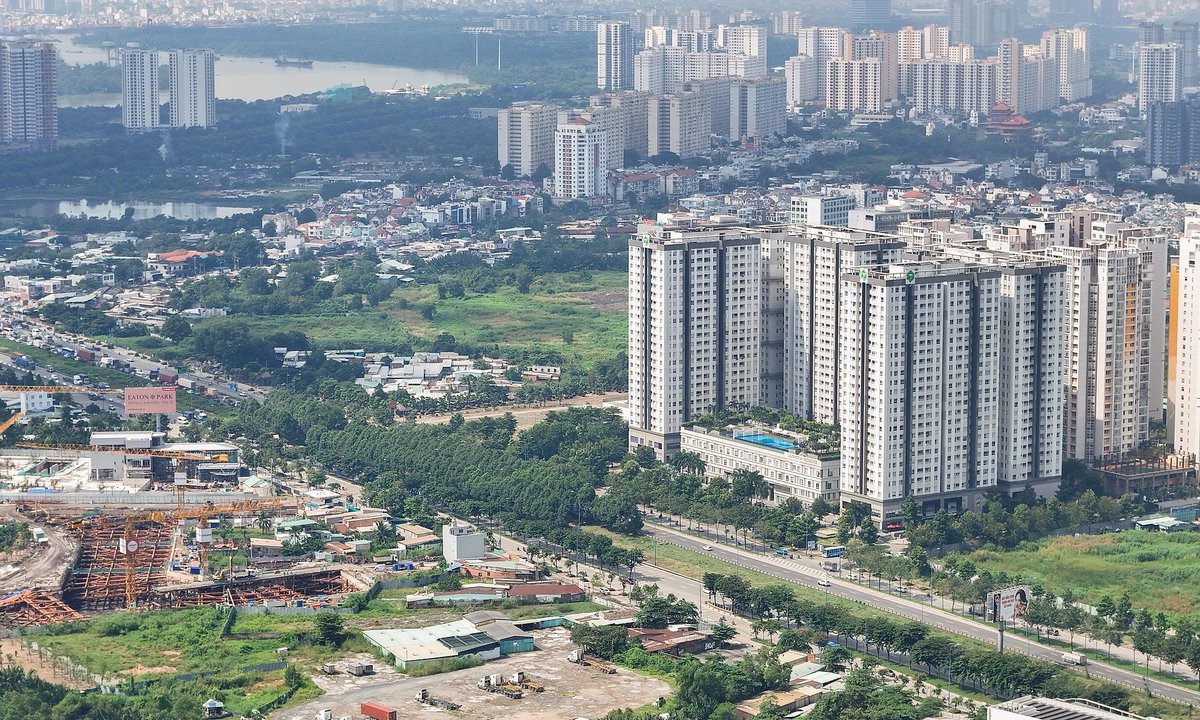 hoansgn's tweet photo. Người thu nhập trung bình ngày càng khó mua nhà tại TP HCM
https://t.co/pw1KQqS5aL https://t.co/BFJxk19w8p
