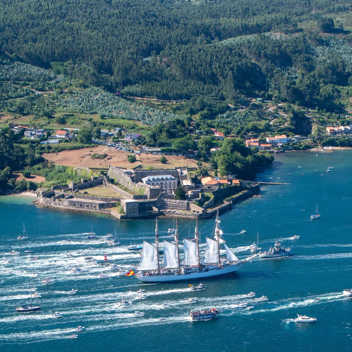 Ferrol360 tweet media