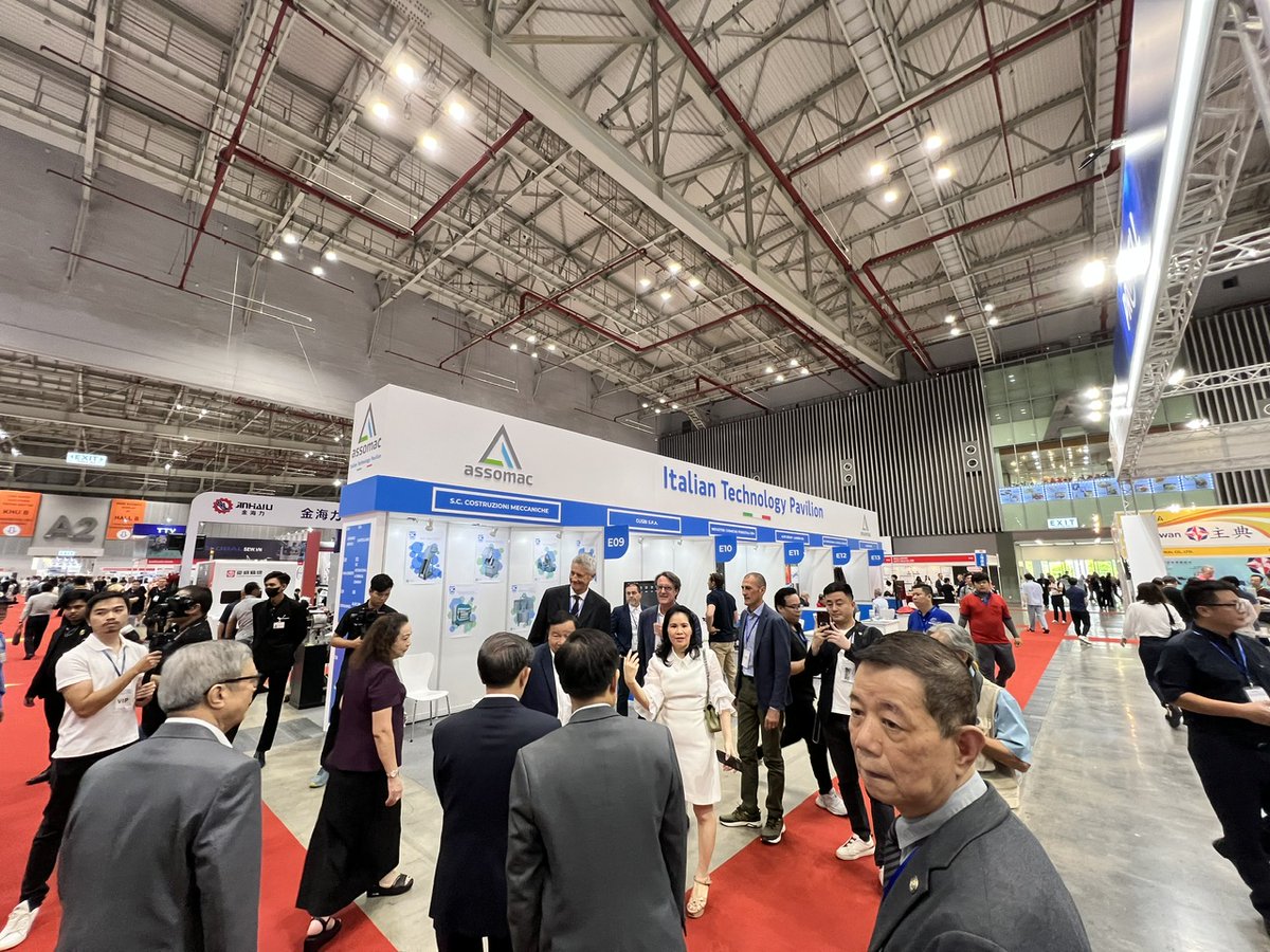 ITAHochiminh's tweet image. 👞🇮🇹 Italy joins Shoes and Leather Vietnam 2025 with top companies led by ASSOMAC @assomac_italia  
👉Come, visit and discover cutting-edge leather &amp;amp; footwear tech at the Italian Pavilion!
📍 July 9–11 | Ho Chi Minh City at SECC 
#MadeInItaly #Shoesandleathervietnam #LeatherTech