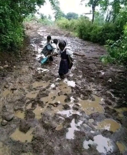 "स्कूल" जाने के रास्ते बना दो, हम "मंगल" पे जाने के रास्ते बना देंगे !