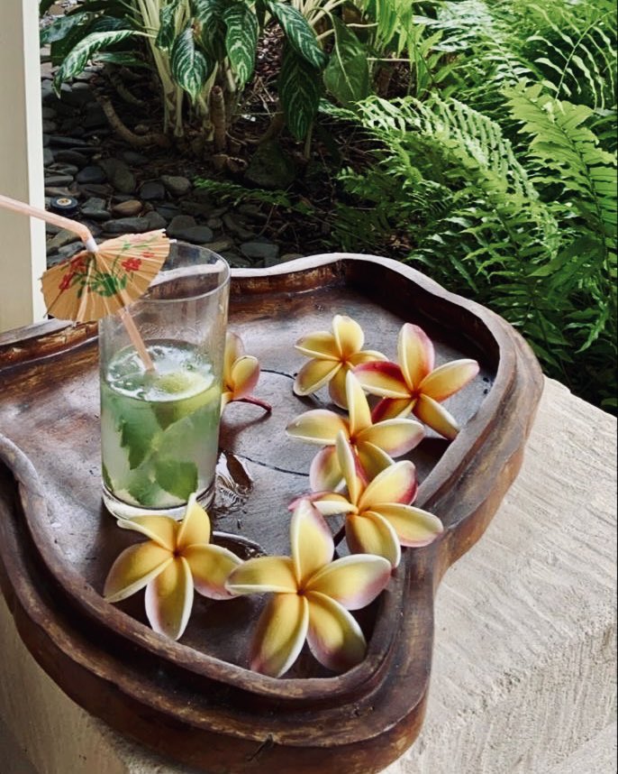 ️️ 

                    𝖣𝖠𝖸 𝟤 𝖧𝗈𝗇𝖾𝗒𝗆𝗈𝗈𝗇
                        𝖨𝗇 𝖡𝗂𝗀 𝖨𝗌𝗅𝖺𝗇𝖽

️️ ️️