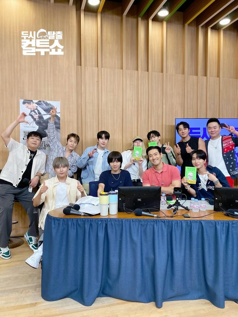 imkyukyupiter's tweet photo. 250709 cultwoshow

#슈퍼주니어 #SUPERJUNIOR
#규현 #KYUHYUN #圭賢 https://t.co/p1Yza6CWZn