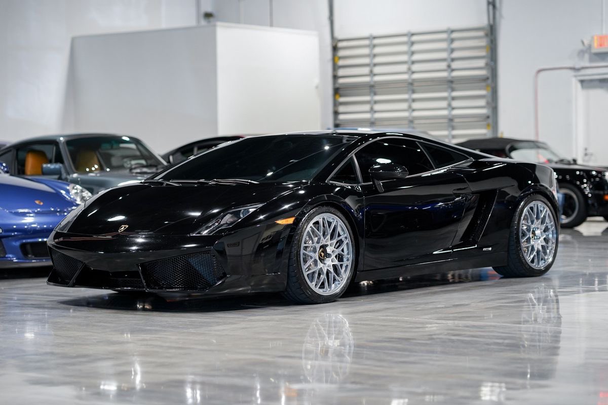 torquemadnezz's tweet photo. Lamborghini Gallardo LP560-4 🇮🇹🐂 #Lamborghini #Gallardo #luxurycars #autoaddicts #carporn #supercar #CarSpotting https://t.co/9yWFQuzFon