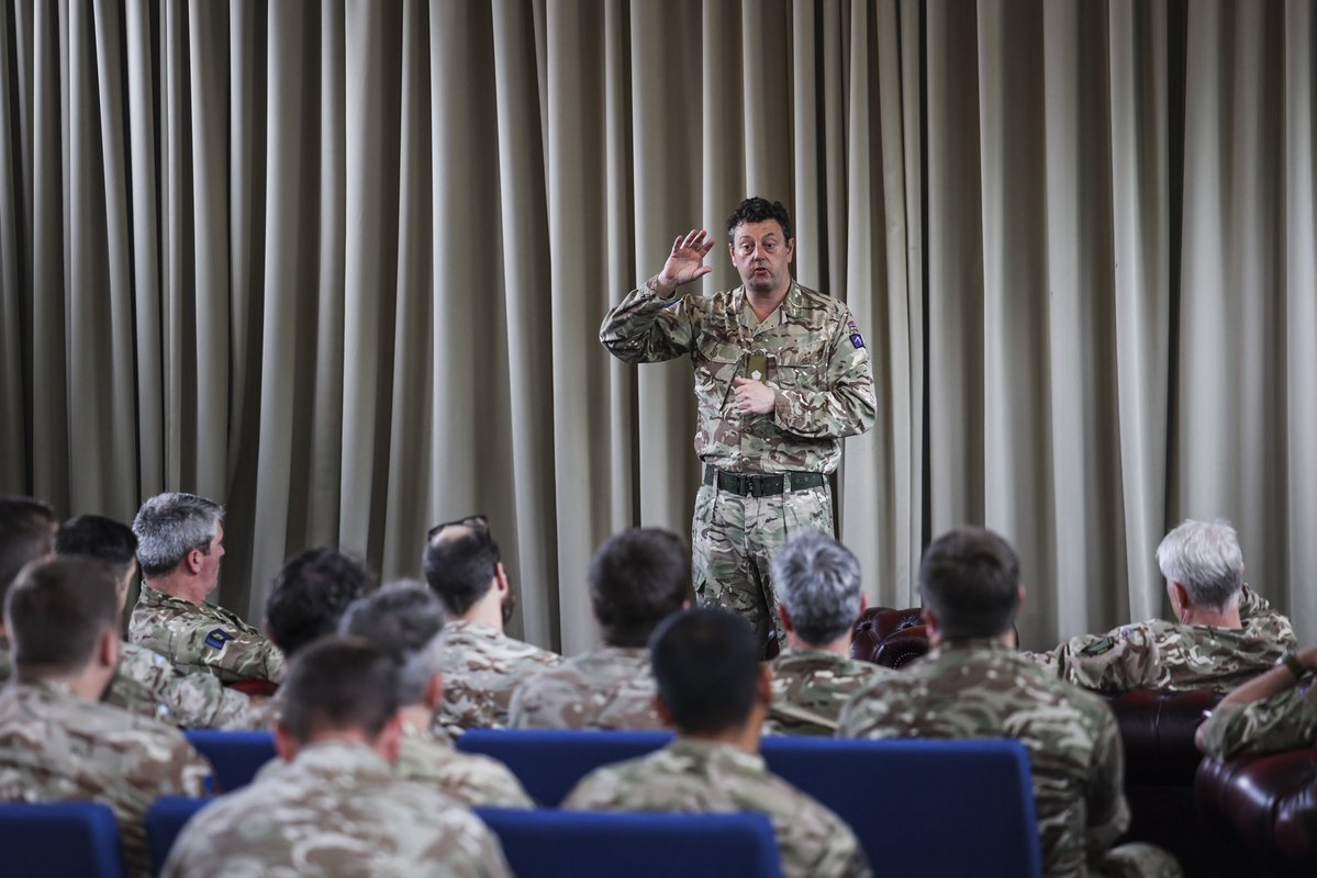 DefenceES's tweet image. Rapid reaction for the global good...
Our Deputy CEO, Lt Gen Simon Hamilton, had the privilege of visiting @HQARRC to explore how System Integration and our Capability Centres can enhance ARRC’s connectivity and support the ‘NATO first’ principle.