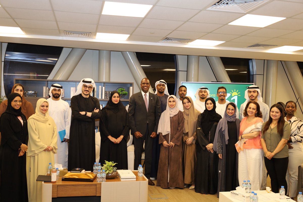 Smiles all around as young UAE minds discover the modern Rwanda we’re proud of! 🇷🇼
Amb. John Mirenge inspired young intellectuals, researchers, authors and public opinion leaders with Rwanda’s remarkable transformation since liberation. #Kwibohora31 #RwandaWorks
<a href="/amjadt25/">Amjad Taha أمجد طه</a>