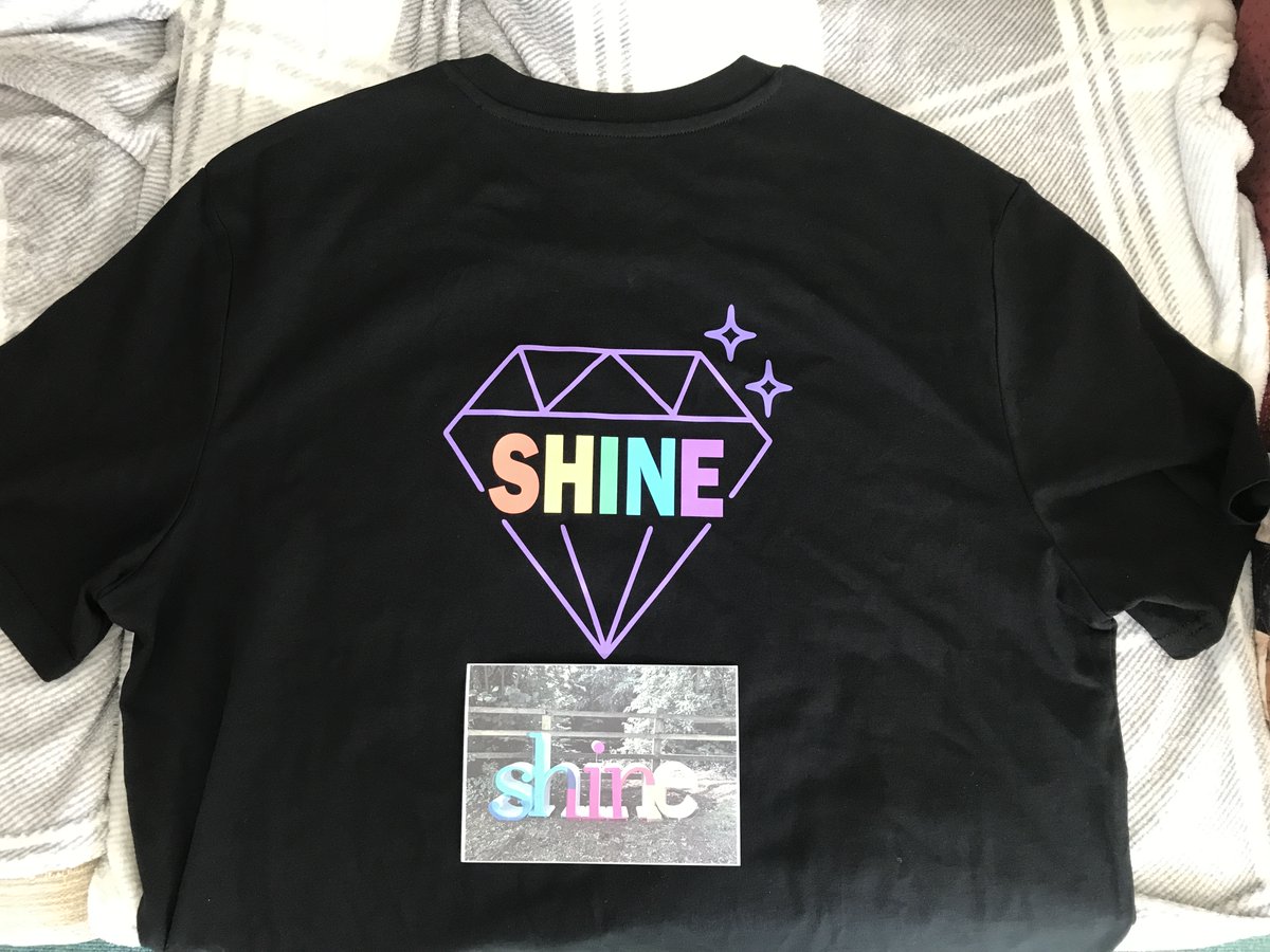 ChildrenHandS's tweet image. Yesterday members of our team joined the SHINE group for children impacted by family imprisonment at Wheatley Park School, to celebrate their end of term art exhibition. We were even presented with our own SHINE t-shirt!
SHINE was set up by a young person who we supported, whose…