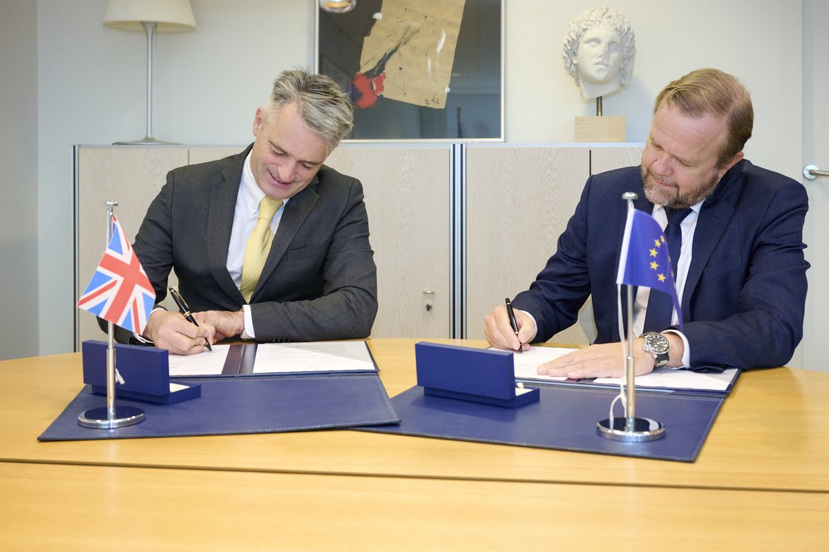 DSGBjornBerge's tweet image. A big thank you to the UK 🇬🇧 and to you Ambassador Sandy Moss for the significant voluntary contribution to the work of the Council of Europe @coe in Ukraine, and in support of the Ukrainian parliamentarians participation in our Parliamentary Assembly @PACE_News @UKDelCoE