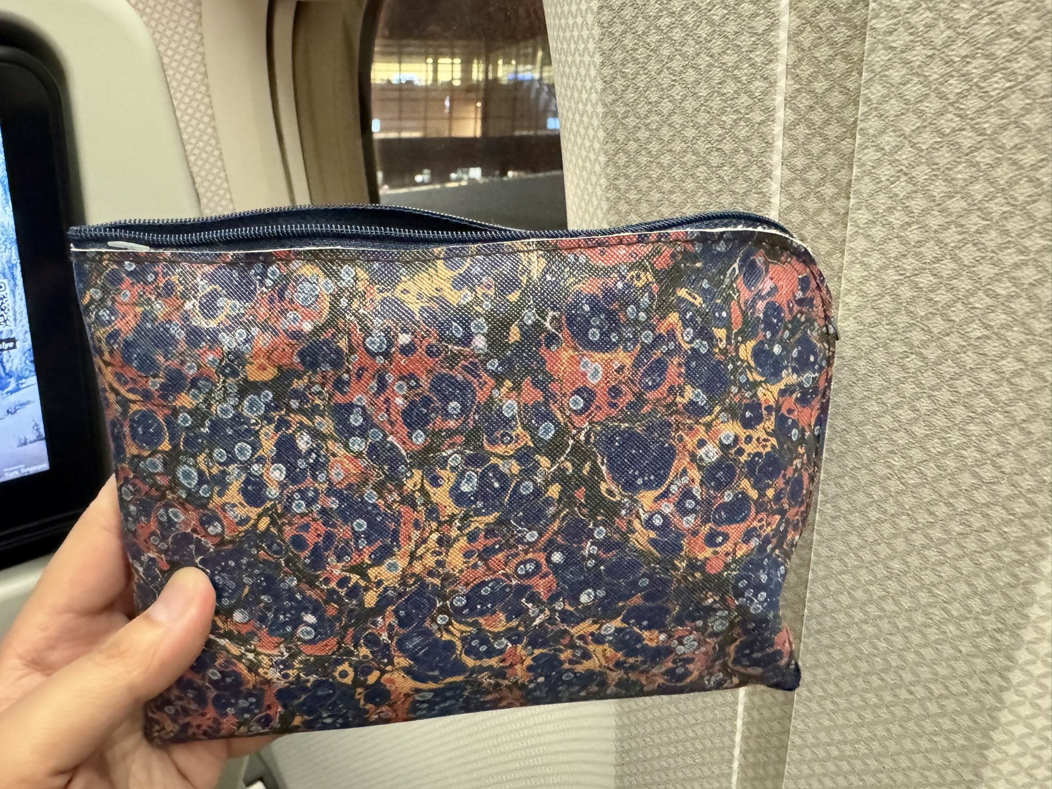 今は無き、ノースウエストの機内アメニティグッズ　(^o^ゞ Hirotaka on X: 