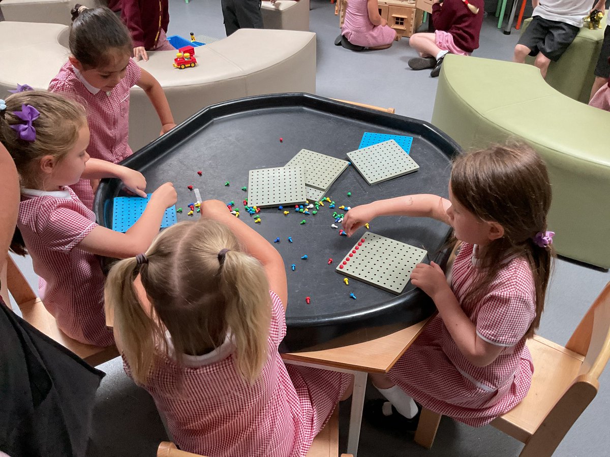 We are really enjoying our new classroom in the hub!😁