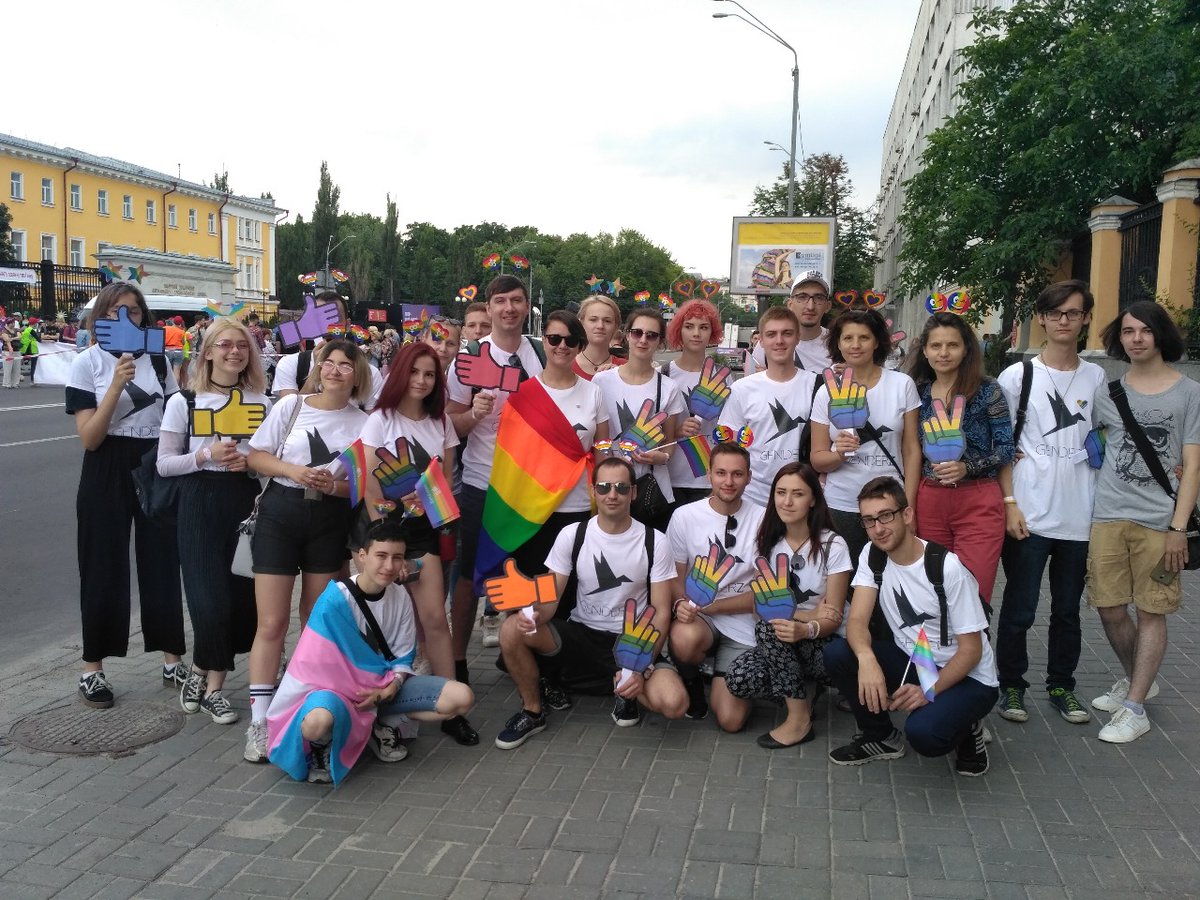 EEDemocracy's tweet image. Gender Zed is redefining what it means to exist, proudly out and loud, during war. For over 15 years, Gender Zed has supported LGBTQI+ Ukrainians. When war came, they adapted, hosting support circles, running survival logistics and producing media.
democracyendowment.eu/stories/gender…