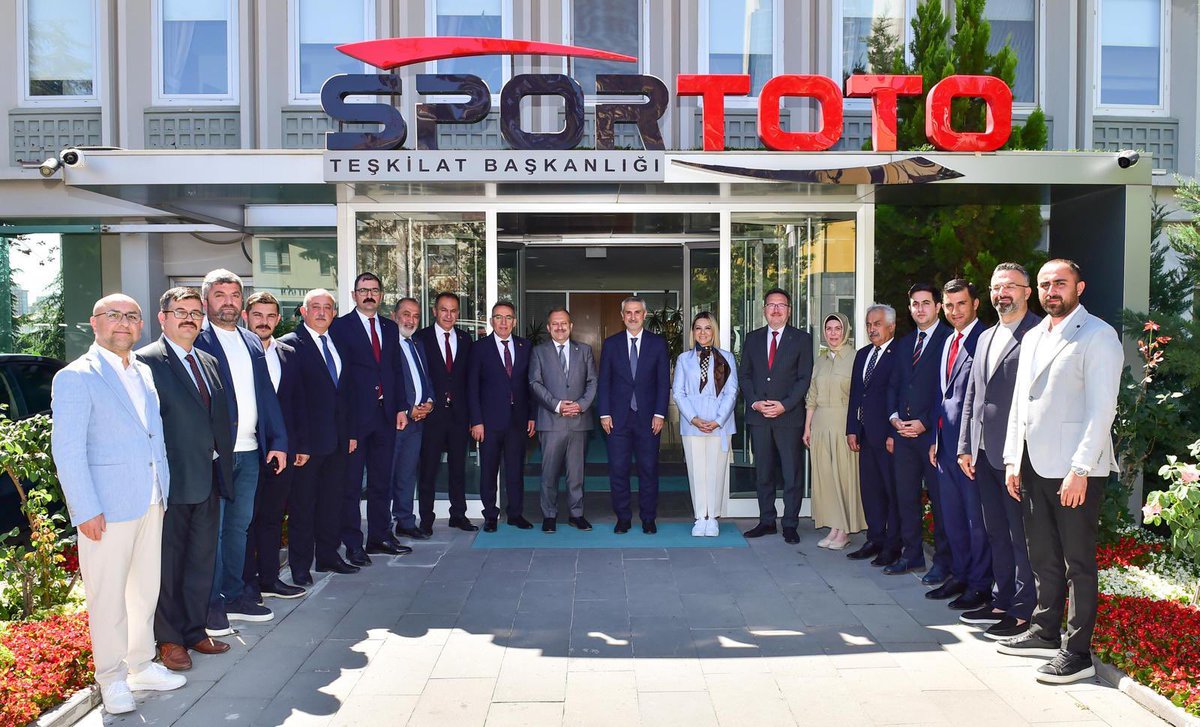 📍 Spor Toto Teşkilat Başkanlığı 

Gençlerimiz için sporun altyapısını güçlendirmeye devam ediyoruz…

İlçelerimize kazandırılacak spor tesisleriyle Kastamonu’muz daha da güçlenecek…

✅ Abana: 2 sentetik çim yüzeyli futbol sahası, 1 basketbol/voleybol sahası
✅ Araç: Yüzme