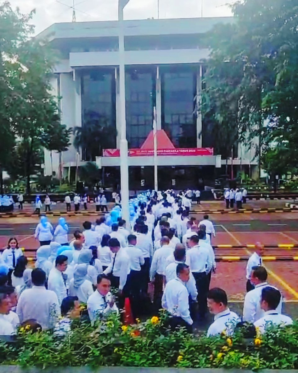 pendampi's tweet photo. https://t.co/P2xlRw3uoo 
TerimaKasihBapakPresidenPrabowo
TerimaKasihBapakMenteriDesa
SelamatP3kKemendesa https://t.co/T6cKqxwtIW