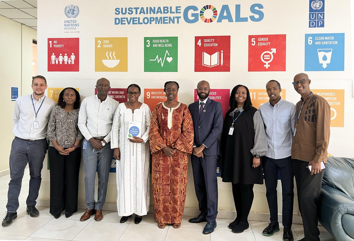UNDP Rwanda (@undp_rwanda) on Twitter photo Rwanda's contribution to #UNVolunteers has grown dramatically; from just 113 volunteers in 2015 to over 200 projected by the end of 2025. This surge reflects the global readiness of Rwanda's skilled youth.
Pacifique Essereke from <a href="/UNV_ESARO/">UNV East and Southern Africa</a> Office & our Resident Rep. Rwanda's contribution to #UNVolunteers has grown dramatically; from just 113 volunteers in 2015 to over 200 projected by the end of 2025. This surge reflects the global readiness of Rwanda's skilled youth.
Pacifique Essereke from <a href="/UNV_ESARO/">UNV East and Southern Africa</a> Office & our Resident Rep.