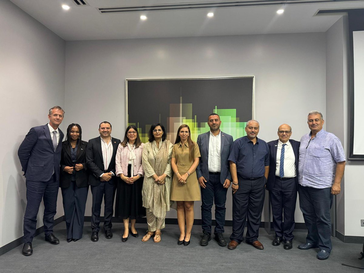 Insightful conversation with <a href="/ifrc/">IFRC</a>’s <a href="/petra_khoury/">Petra Khoury</a> and colleagues from <a href="/RedCrossLebanon/">Lebanese Red Cross</a> and the Palestinian Red Crescent Society about their heroic efforts to reach and protect unimmunised children and displaced populations across Lebanon. Together, these partners represent a