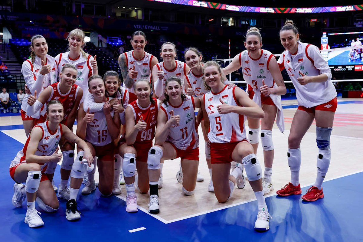 RozmowyZa3pkt's tweet photo. Biało-czerwone wygrywają z Koreą Południową na otwarcie turnieju w Japoni w czterech setach. Jest to 8 wygrana Polek w Lidze Narodów 

Polska 🇵🇱  Korea Południowa 🇰🇷 3:1 (18:25, 25:19, 25:14, 28:26) 

#jazdababy #VNL2025 #POLKOR #volleyball https://t.co/OKJhQxANm3
