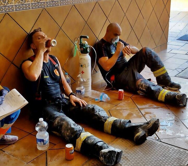 “Esto va a acabar en tragedia”: Bomberos de Andújar denuncian condiciones extremas lacontradejaen.eldiario.es/jaen-bomberos-… <a href="/Esperanza44/">Esperanza Calzado</a> <a href="/lacontradejaen/">Lacontradejaén</a>