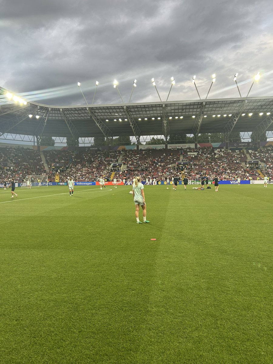 Kun kort tid til Norge - Italia, kvartfinale i EM. Få på TV 2 og man jentene videre fra sofakroken!