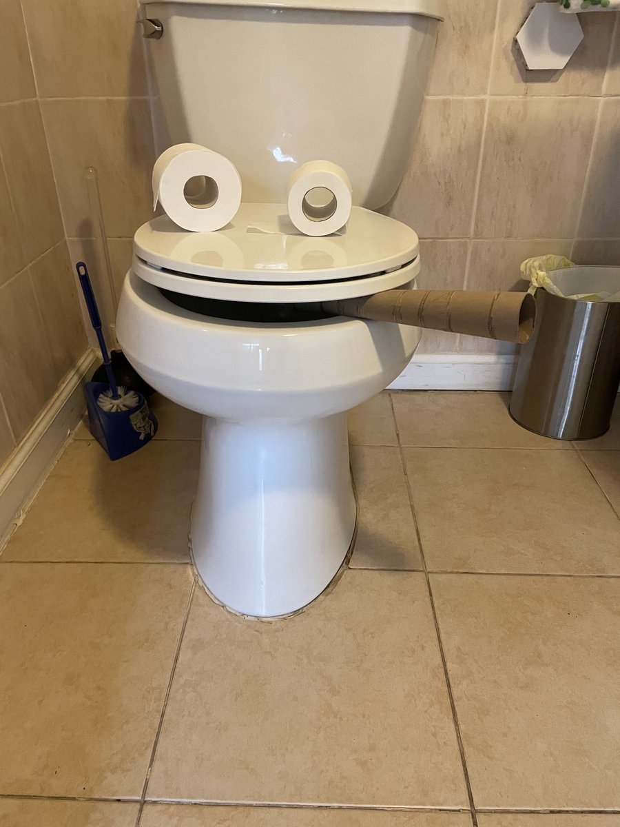 Iasiello_E's tweet image. When your kid has a better sense of humor than you… #slapstick #pottyhumor