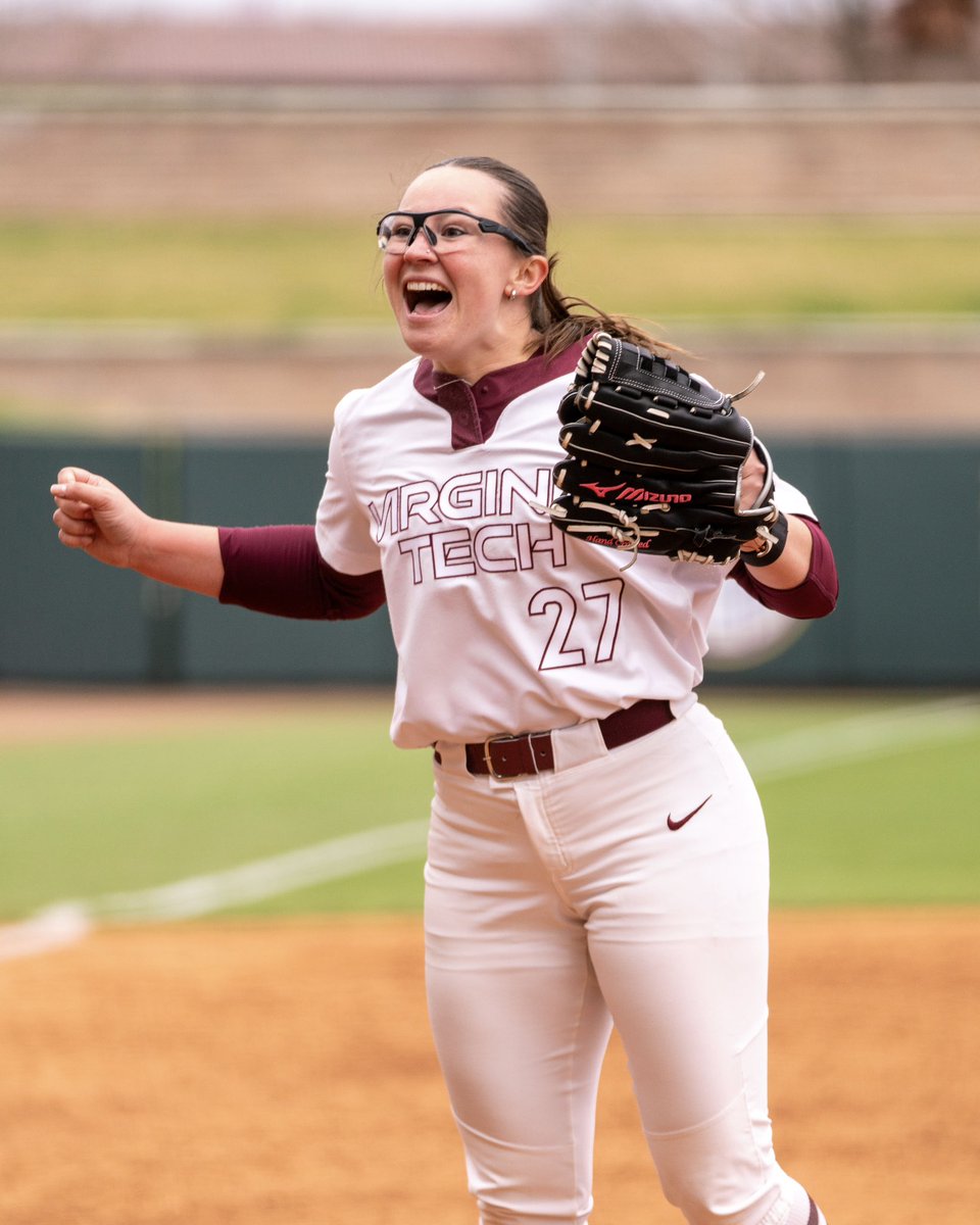 HokiesSoftball's tweet image. An unforgettable four years in Blacksburg. Thank you, Emma ๐
#Hokies | @Emmmaaclairee