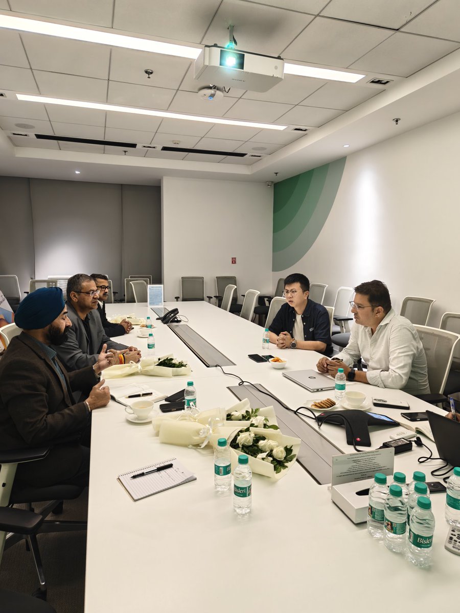 ALL INDIA MOBILE RETAILERS ASSOCIATION (@aimraindia) on Twitter photo Yesterday was a big day! Our Aimra national leaders had an incredibly productive meeting with Mr. Lionel and the <a href="/OPPOIndia/">OPPO India</a> team at their HQ. ๐ค We dove deep into strategies for the upcoming festival season business, and OPPO shared some truly vibrant plans, including exciting Yesterday was a big day! Our Aimra national leaders had an incredibly productive meeting with Mr. Lionel and the <a href="/OPPOIndia/">OPPO India</a> team at their HQ. ๐ค We dove deep into strategies for the upcoming festival season business, and OPPO shared some truly vibrant plans, including exciting