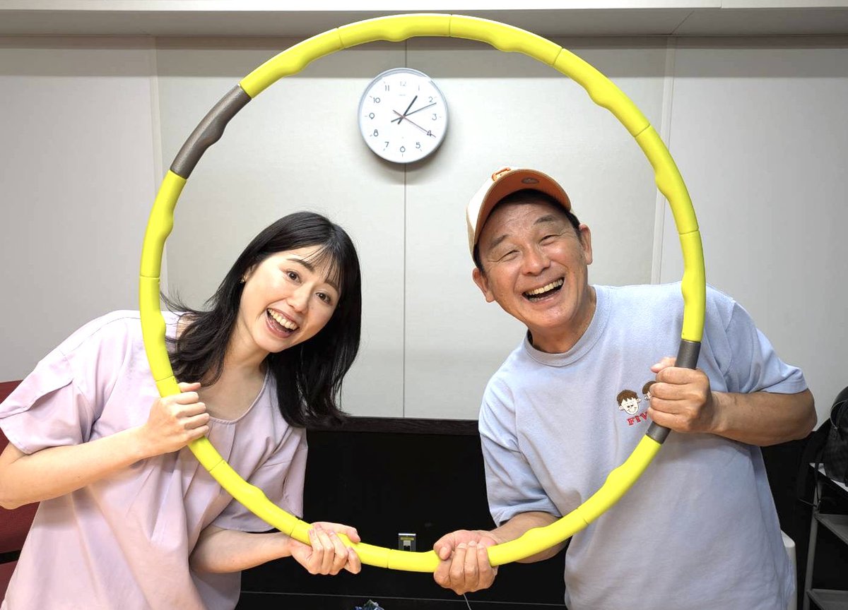 yokonandes's tweet image. 「忙しいときだからこそ…時間を見つけて好きな人に会いに行きたい派（横山）」vs「忙しいからこそ…好きな人に会わずに仕事を全うしたい派（中根）」の熱い戦いが勃発！別に「どっちが正しい」ってことはないが…たったひとつの出来事で…異常な盛り上がりをみせるのがラジオの醍醐味！